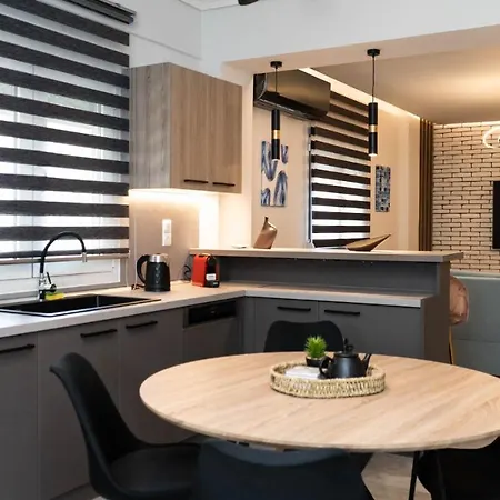 Mythic Meteora Apartment