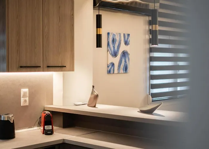 아파트 Mythic Meteora *